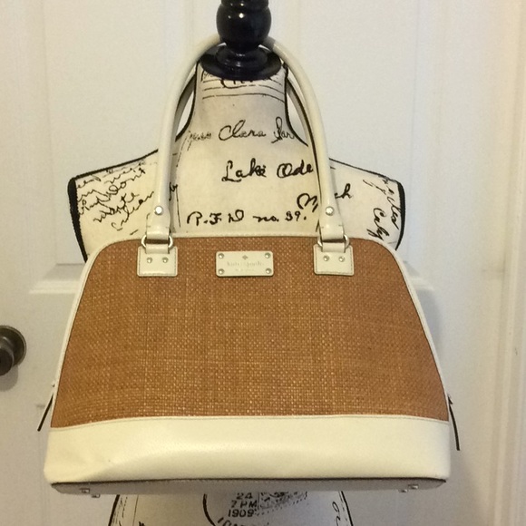 kate spade Handbags - ❤️HOST PICK❤️ Kate Spade Handbag
